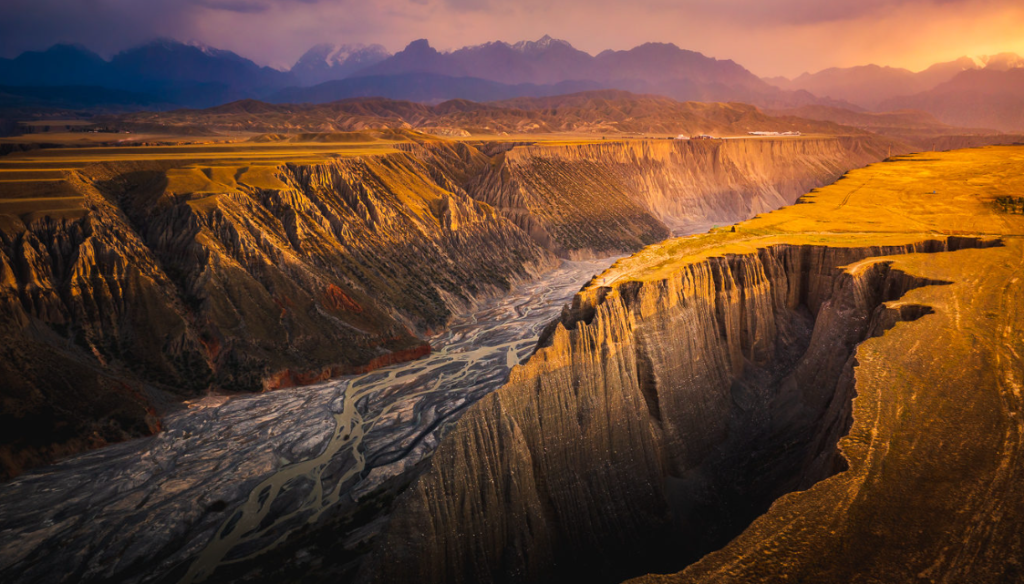 5 days and 4 nights in northern Xinjiang 独山子大峡谷 3 1024x584